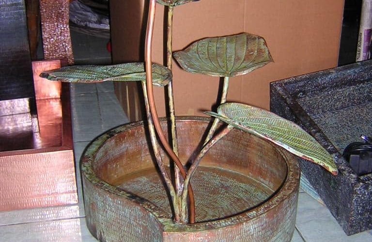 air mancur bentuk daun
