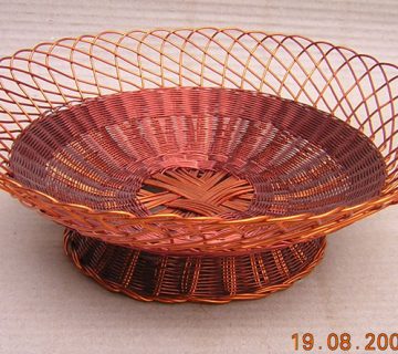 Anyaman piring buah antik