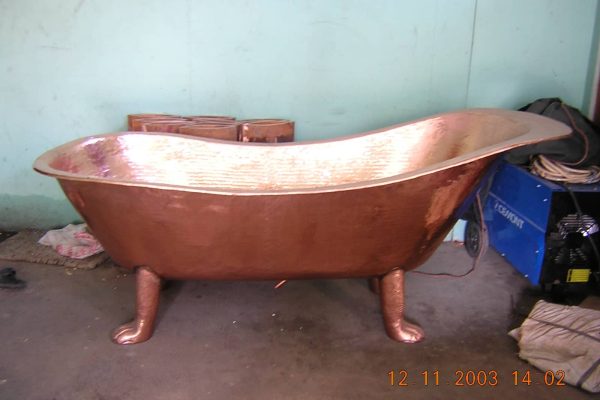 bathtub antik detail kaki