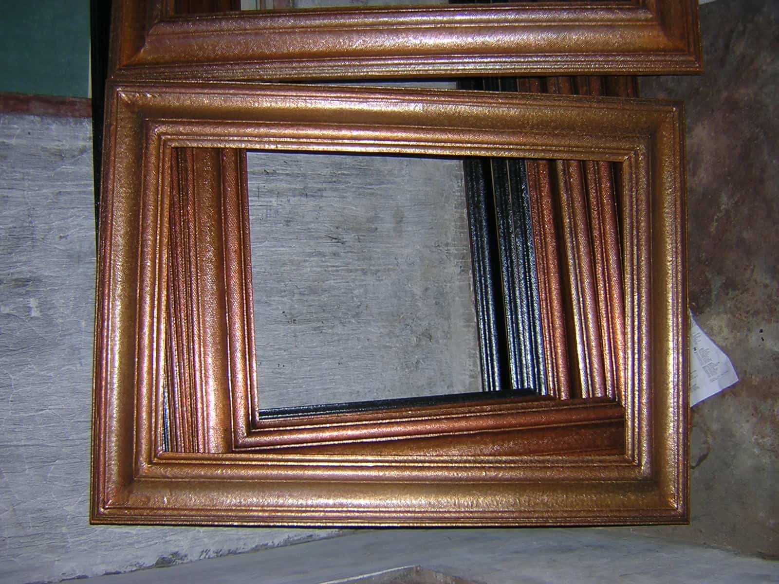 frame cermin minimalis