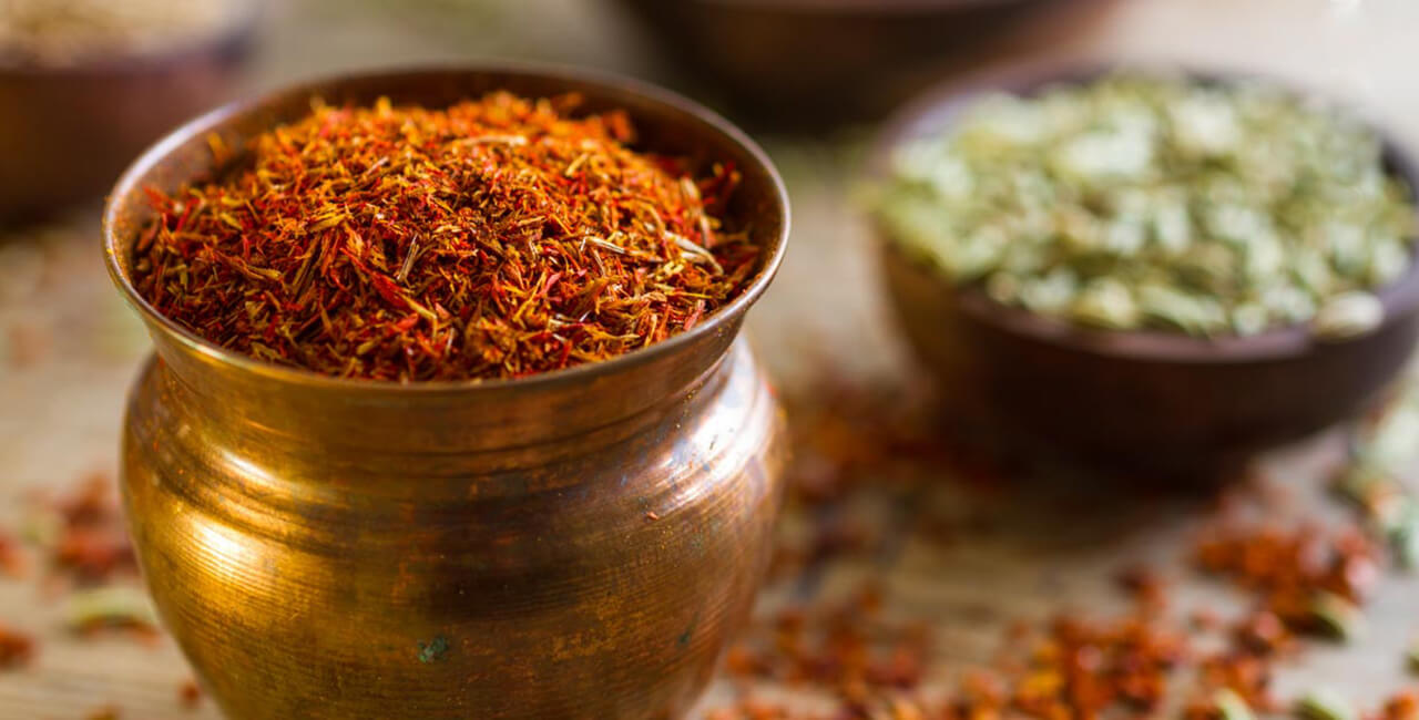 Produsen cermin dan kerajinan tembaga antik