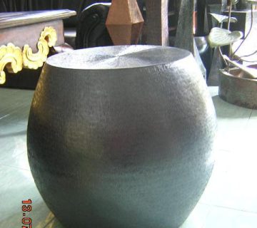 Meja Lonjong Minimalis