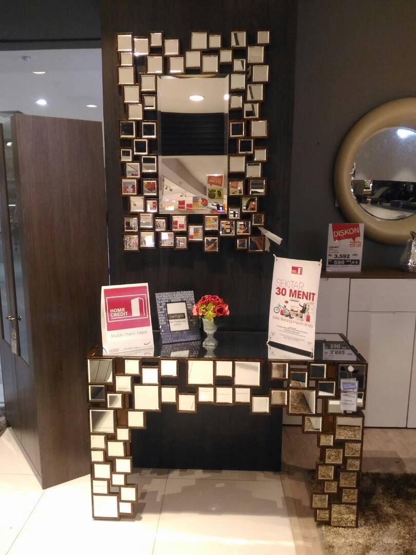 Cermin Rias Unik Set