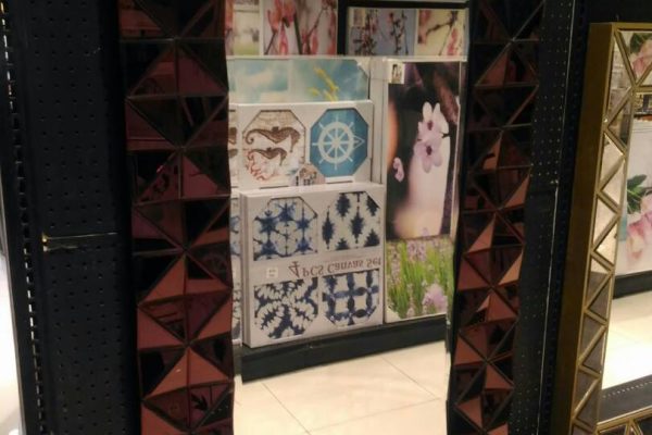 cermin-segi-panjang-frame-diamond Cermin Persegi Panjang Frame Diamond