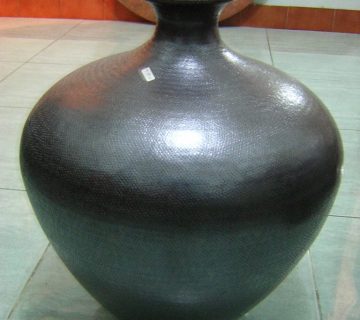 Gentong Tembaga Hitam