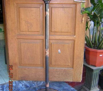 Vas Bunga Stand Antik