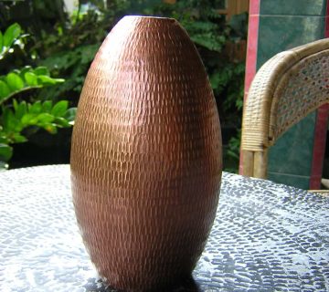 Vas Bunga Sferoid Lonjong